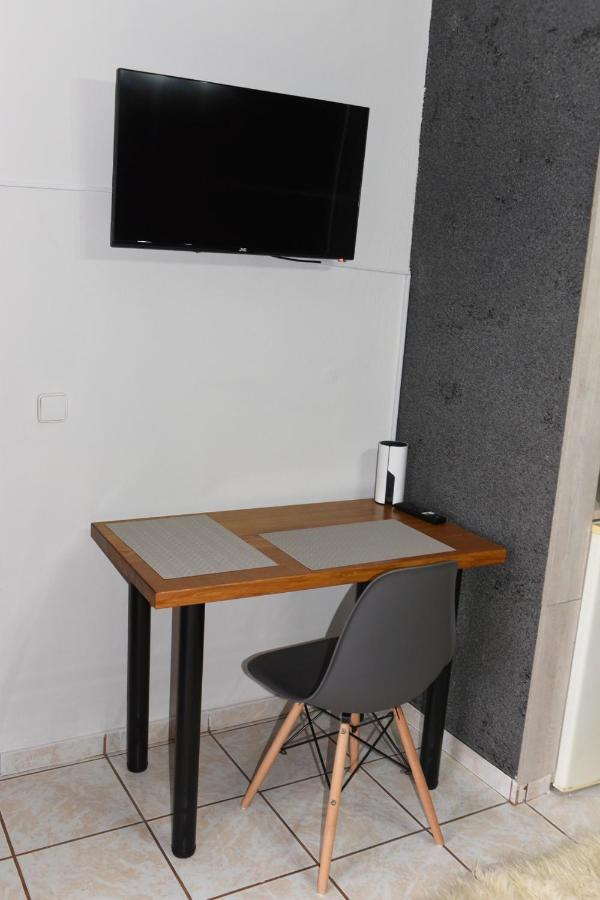 Alesta Apartment Trikala  Bagian luar foto